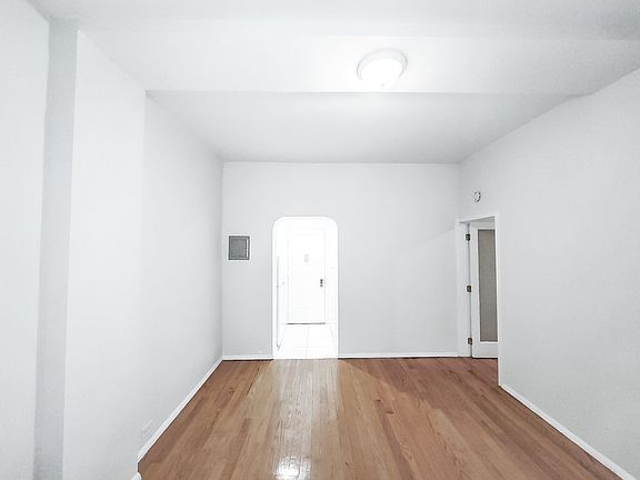 4th image of 328 W 83rd St APT 1B