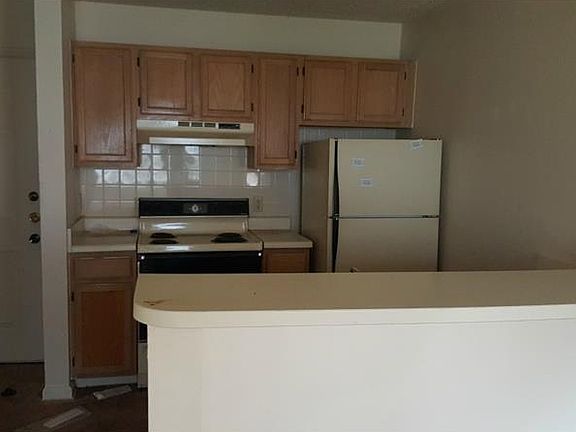3rd image of 8672 Key Biscayne Dr APT 104