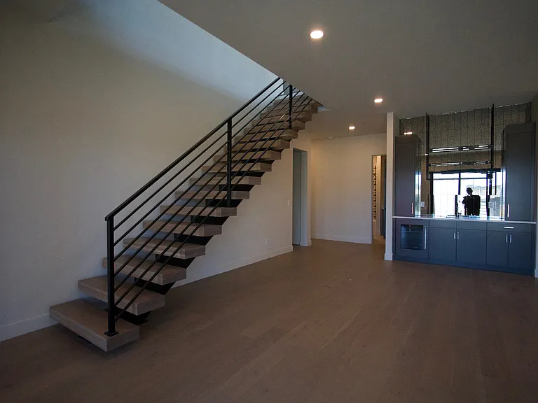 1241 E Wildflower Cir — Photo 11