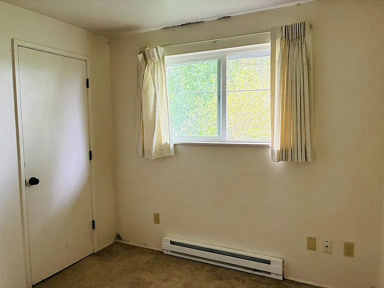 933-937 NW Sequoia Ave — Photo 17