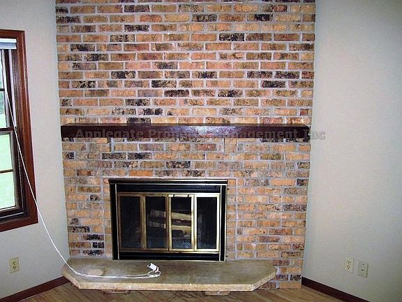 2nd image of 4313 Oakmede Ln