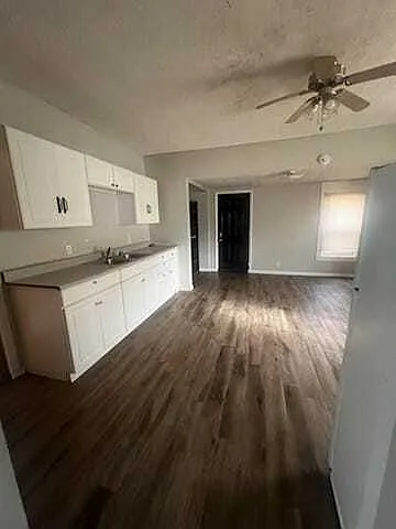 81 McKinley Avenue South — Photo 3