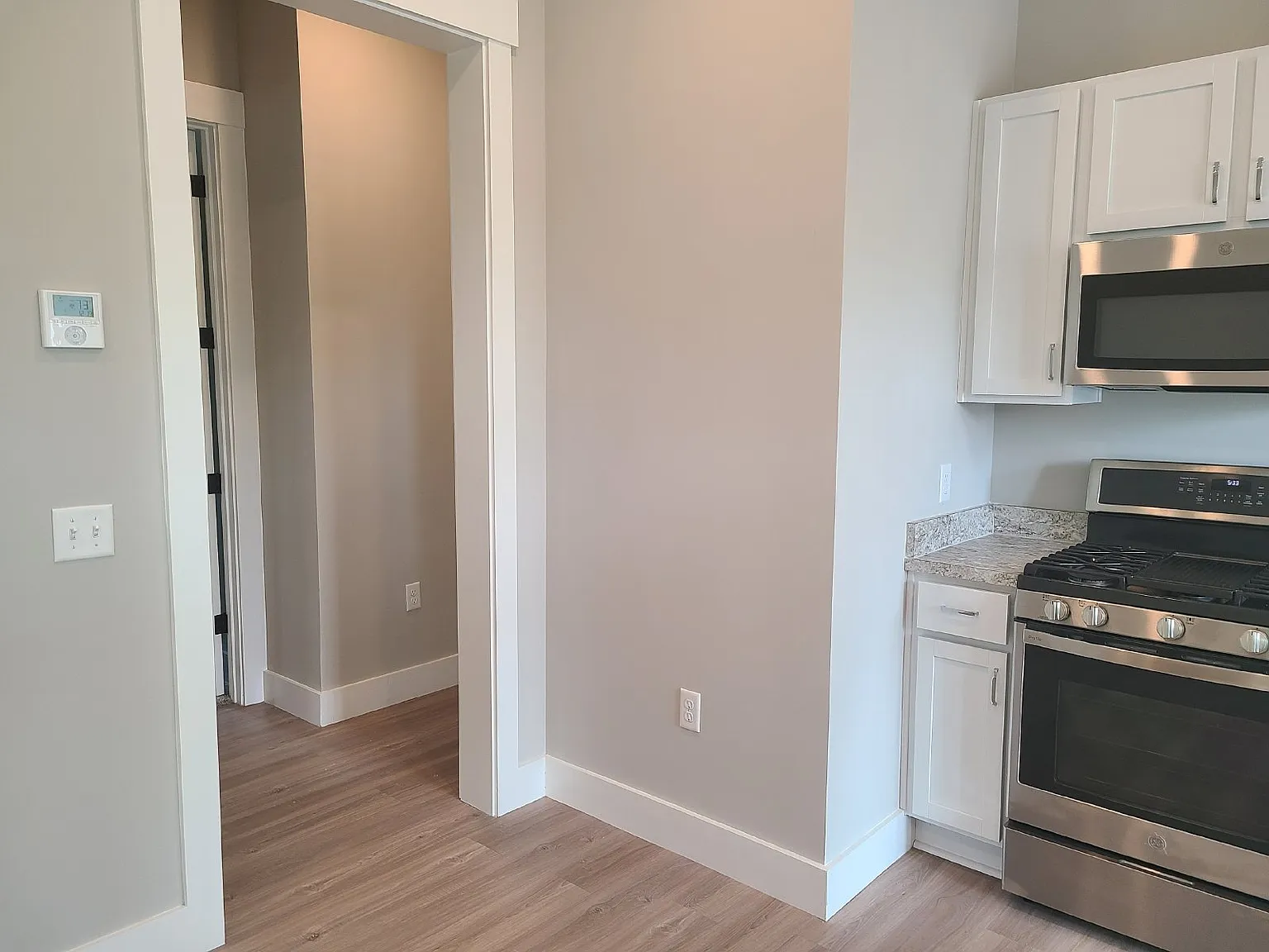2 bed, 2.0 bath, 750 sqft, $1,795 — Photo 4
