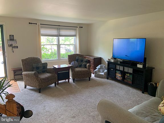 5th image of 6456 Brickleigh Ct