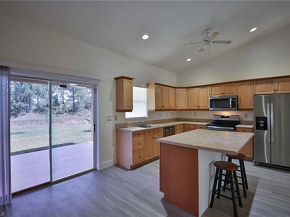 5th image of 2912 16th St W Unit 4