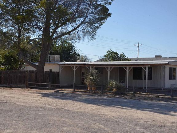 2nd image of 1004 N Mesa Ave