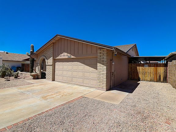 3rd image of 3940 W Windrose Dr