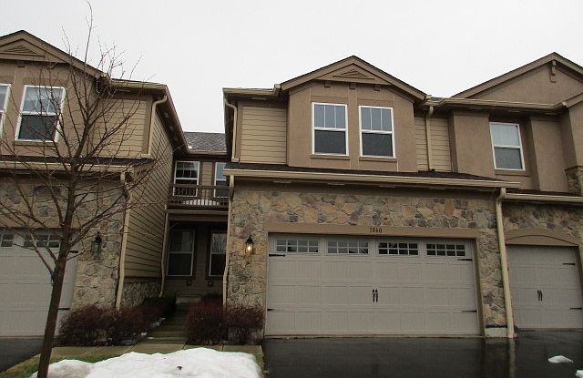 1st image of 1860 Crenshaw Cir
