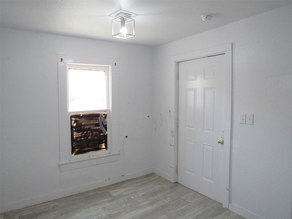 2nd image of 2705 Summer Ave