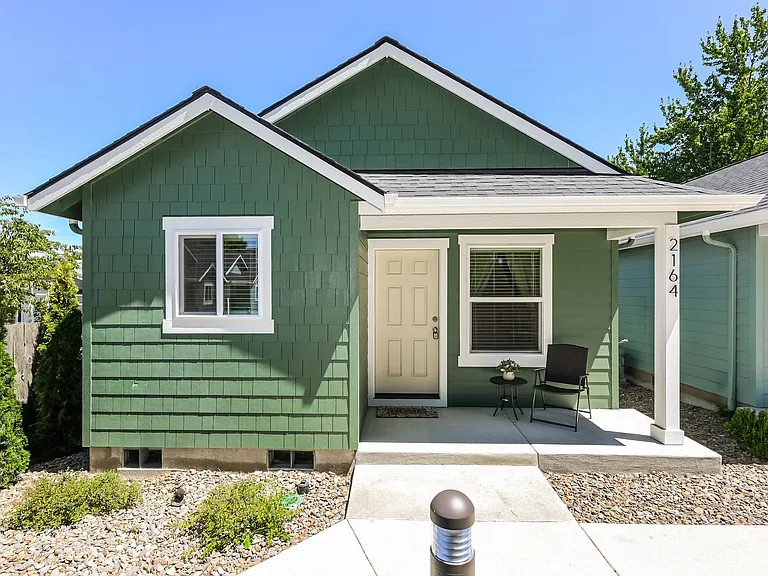 Cottages at Laurel — Photo 28