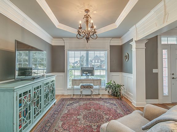 5th image of 5117 Saint Ives Dr