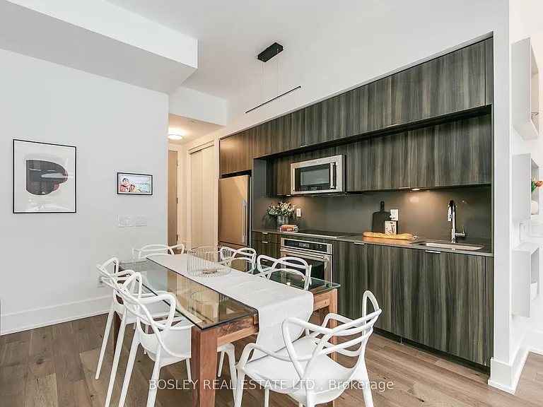 80 Vanauley St #Townhouse 112 — Photo 6