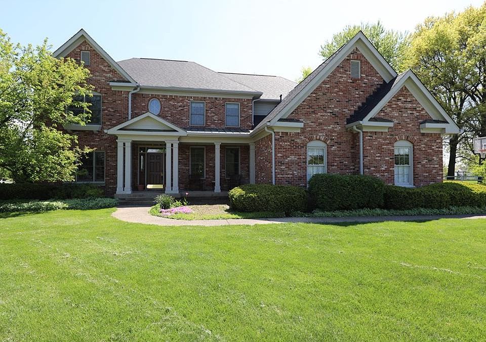 1st image of 15941 Oak Park Ct