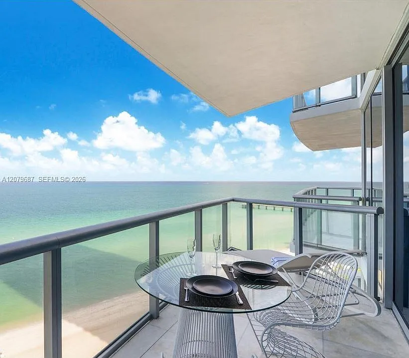 Jade Beach Condo — Photo 3