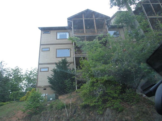 1st image of 564 Sawgrass Dr