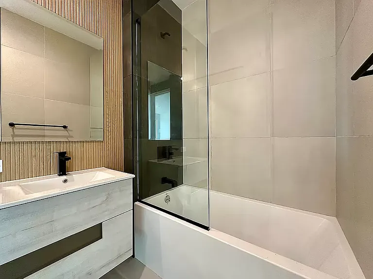 139 Frost St #4D — Photo 23