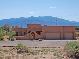 750 Talon Dr NE, Rio Rancho, NM 87144