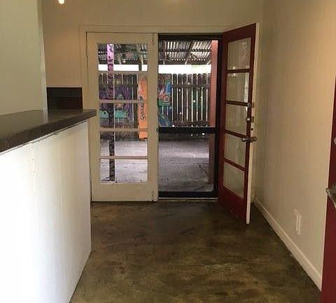 3rd image of 515 Sacramento Dr