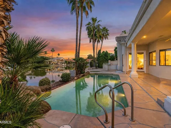 1318 E TREASURE COVE Drive, Gilbert, AZ 85234