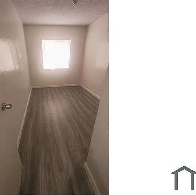 861 W 42nd Pl — Photo 13