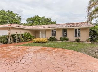 14601 Sabal Dr, Miami Lakes, FL 33014