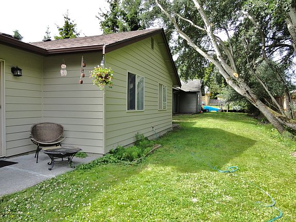 Back Yard Unit B Patio