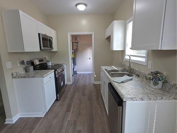 3rd image of 120 Dove Valley Lane