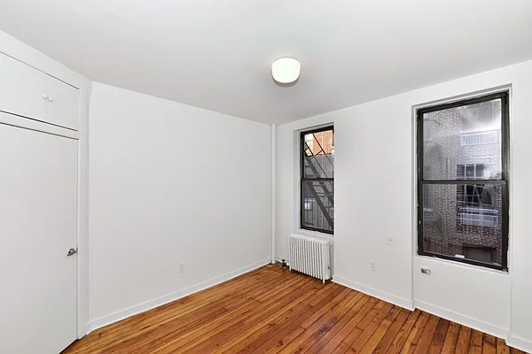 Rented by Aether Property Group | media 18