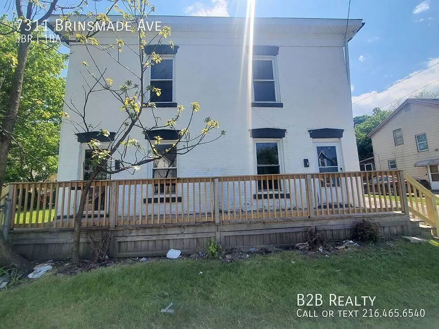 7311 Brinsmade Ave
