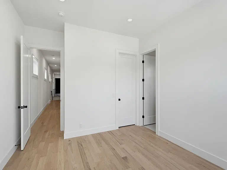 731B Croley Dr — Photo 19