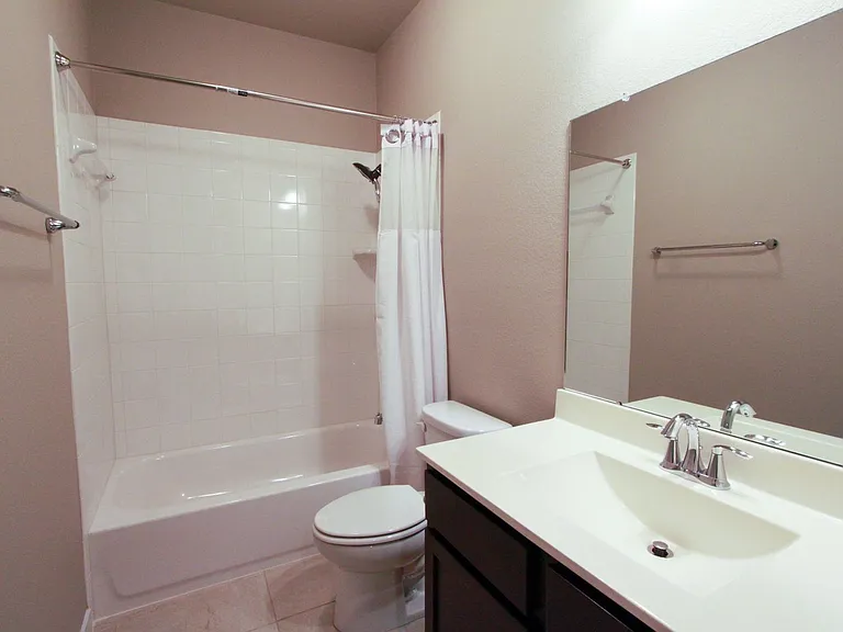 4722 Page St — Photo 26