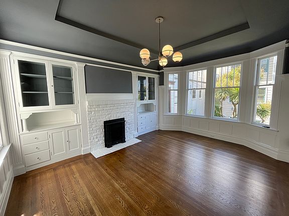 2nd image of 945 Lombard St