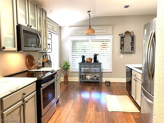 4th image of 14646 Calusa Palms Dr