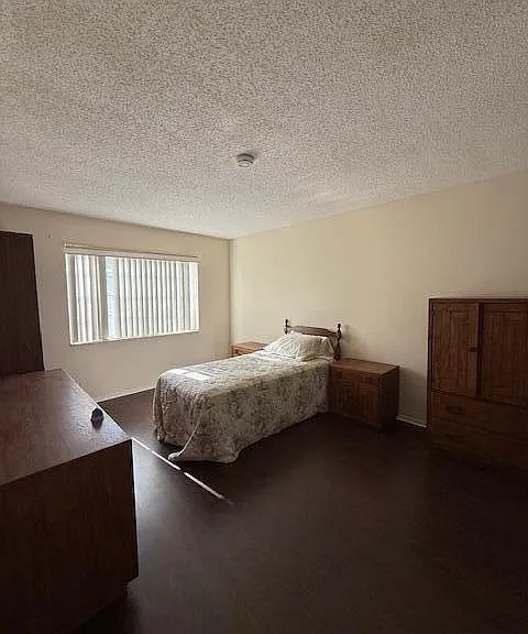 321 Lake Evelyn Dr — Photo 4