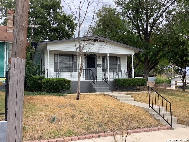 1st image of 522 W Hollywood Ave