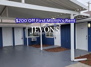 406 S 60th Ave #B, Yakima, WA 98908