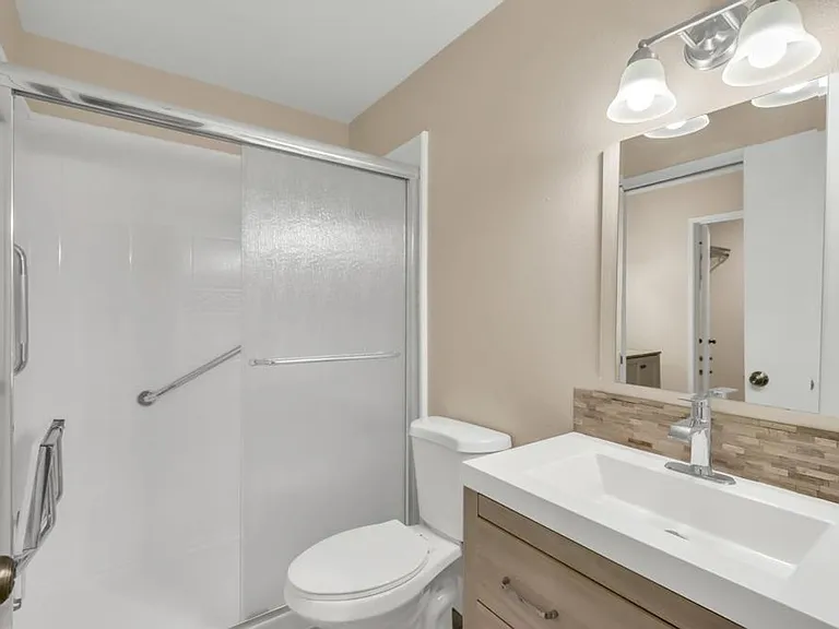 4082 Weymouth Ln — Photo 5
