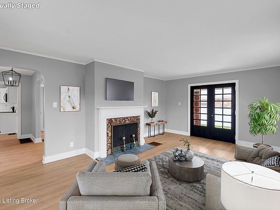 2nd image of 2811 Arlington Rd