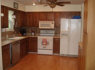 406 Holly Dr, Atco, NJ 08004