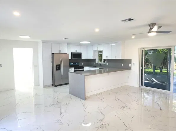 9671 NW 25th Ct, Fort Lauderdale, FL 33322