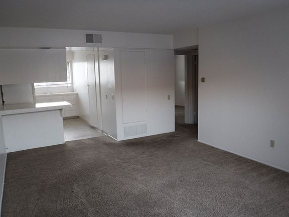4th image of 2707 Camulos St APT 16