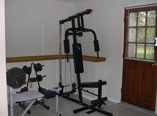 17 Viola St, Coventry, RI 02816