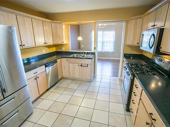 5th image of 4681 Doral Dr