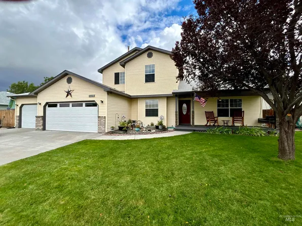 1410 Lara Pl, Mountain Home, ID 83647