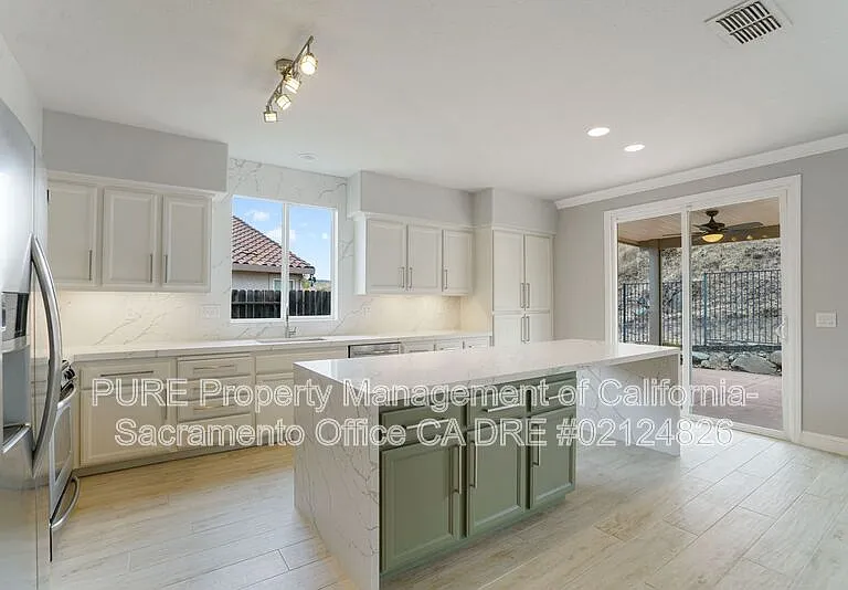 4909 Concordia Dr — Photo 10