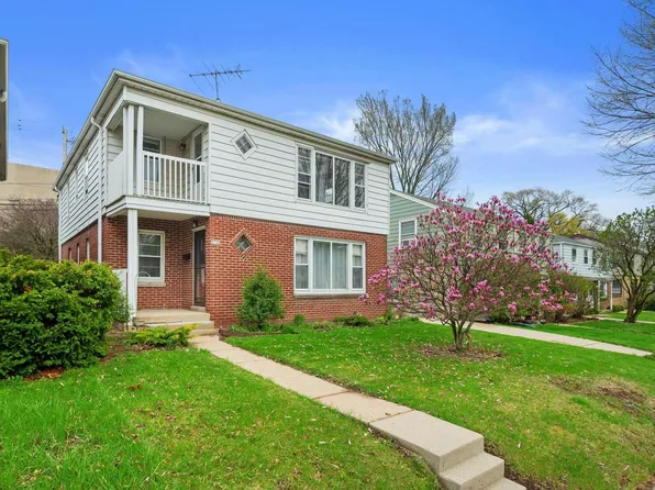 4146 N Bartlett AVENUE #4148, Shorewood, WI 53211