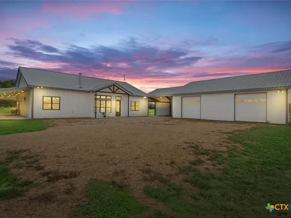 9022 Wallace Rd, Holland, TX 76534