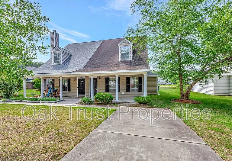 4834 Habersham Ln — Photo 2