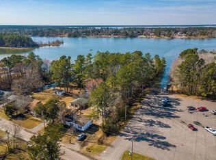 636 Lakeside Dr, Moncks Corner, SC 29461