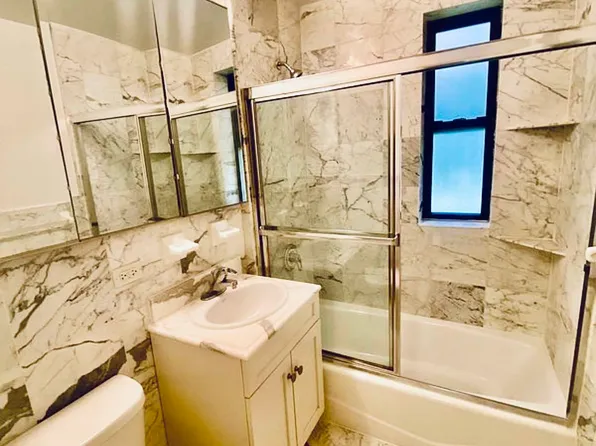 235 East 46th Street image 6 of 8